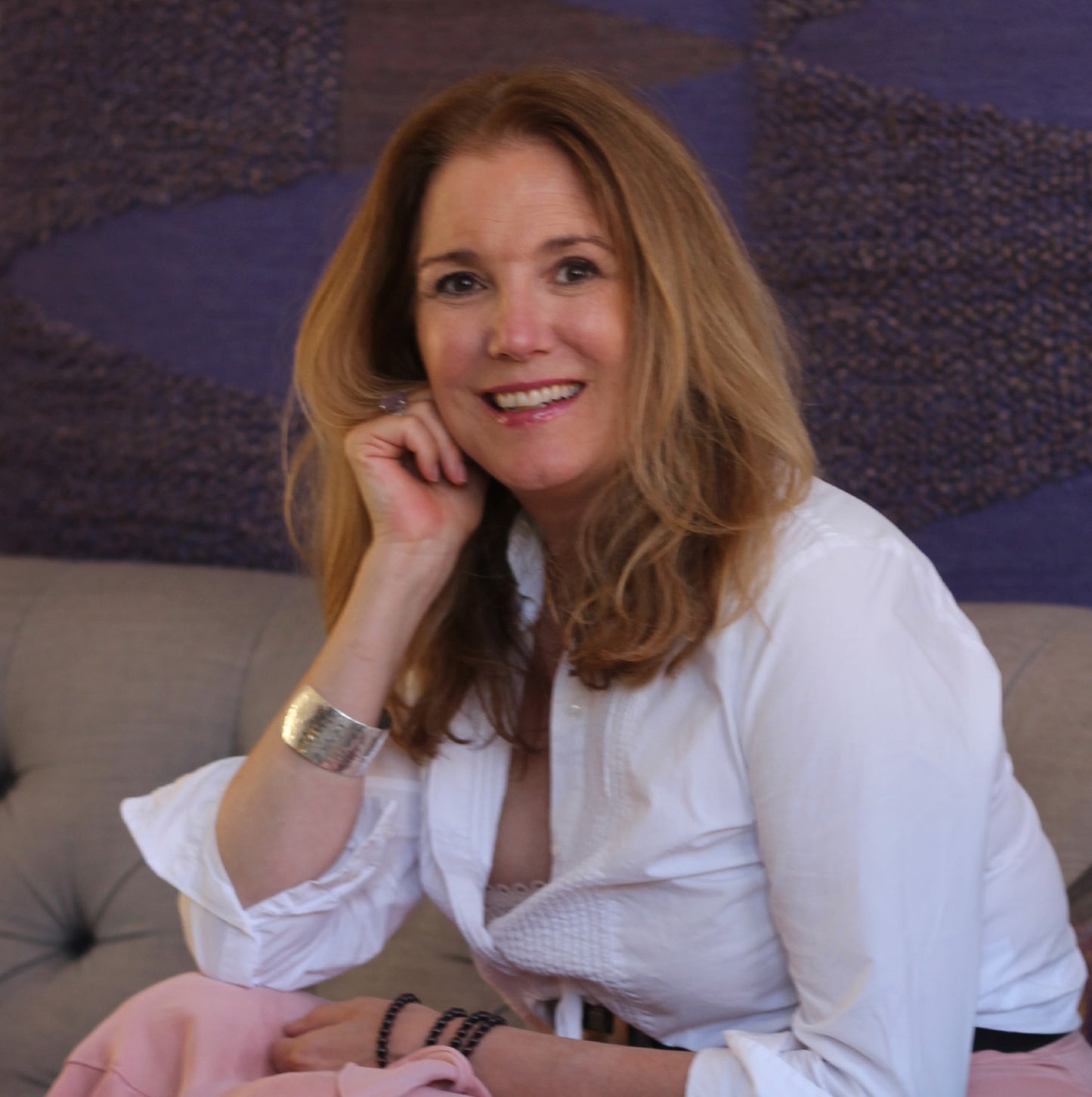 Anna Charlotte, textilkonstnär och inredningsdesigner