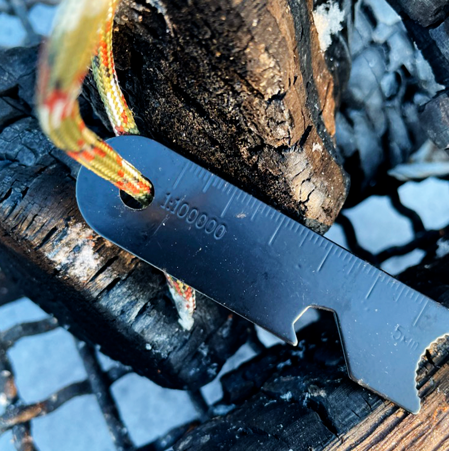 Tändstål av svenskt hantverk med linjal 5 cm