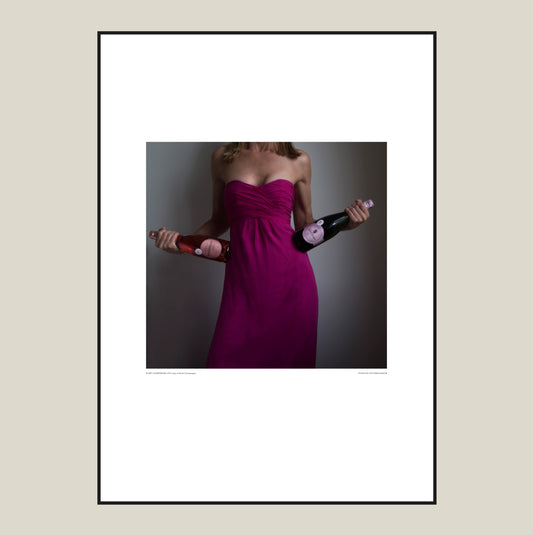 Romantisk Fine Art tavla Lady Rosé med roséfärgade bubblor – exklusiv inredningsdetalj.