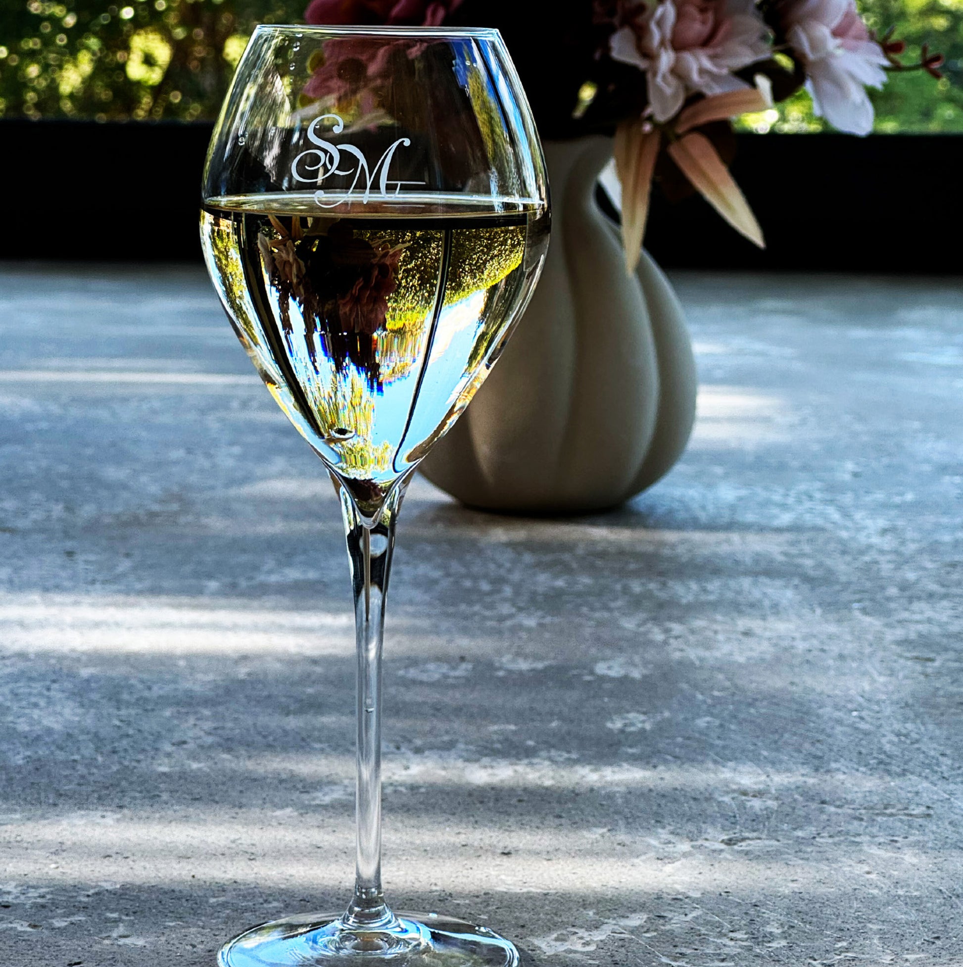 Champagneglas, tulpan med innehåll