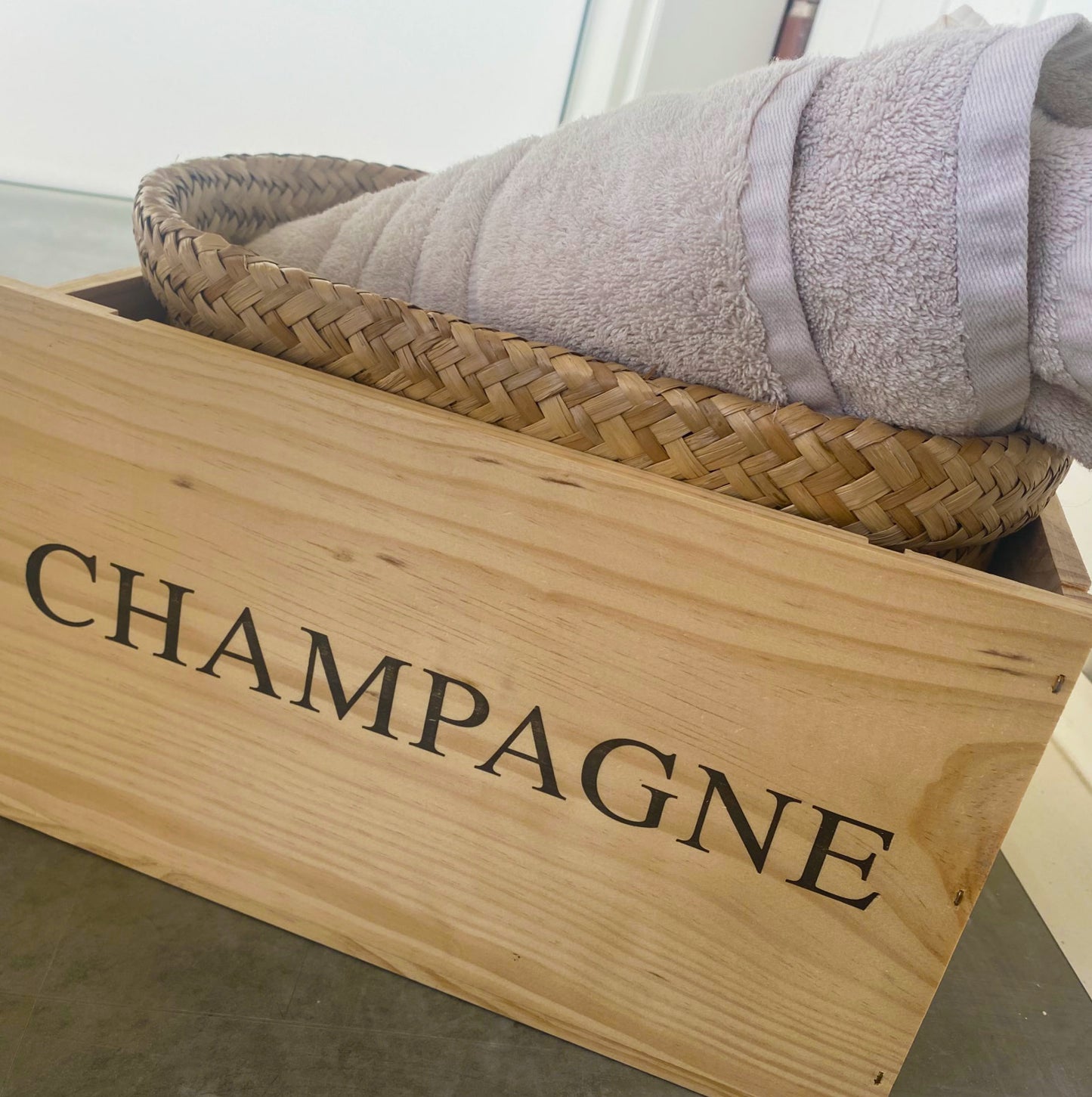 Champagnelåda i trä för 6 flaskor, inspirationsbild inredning