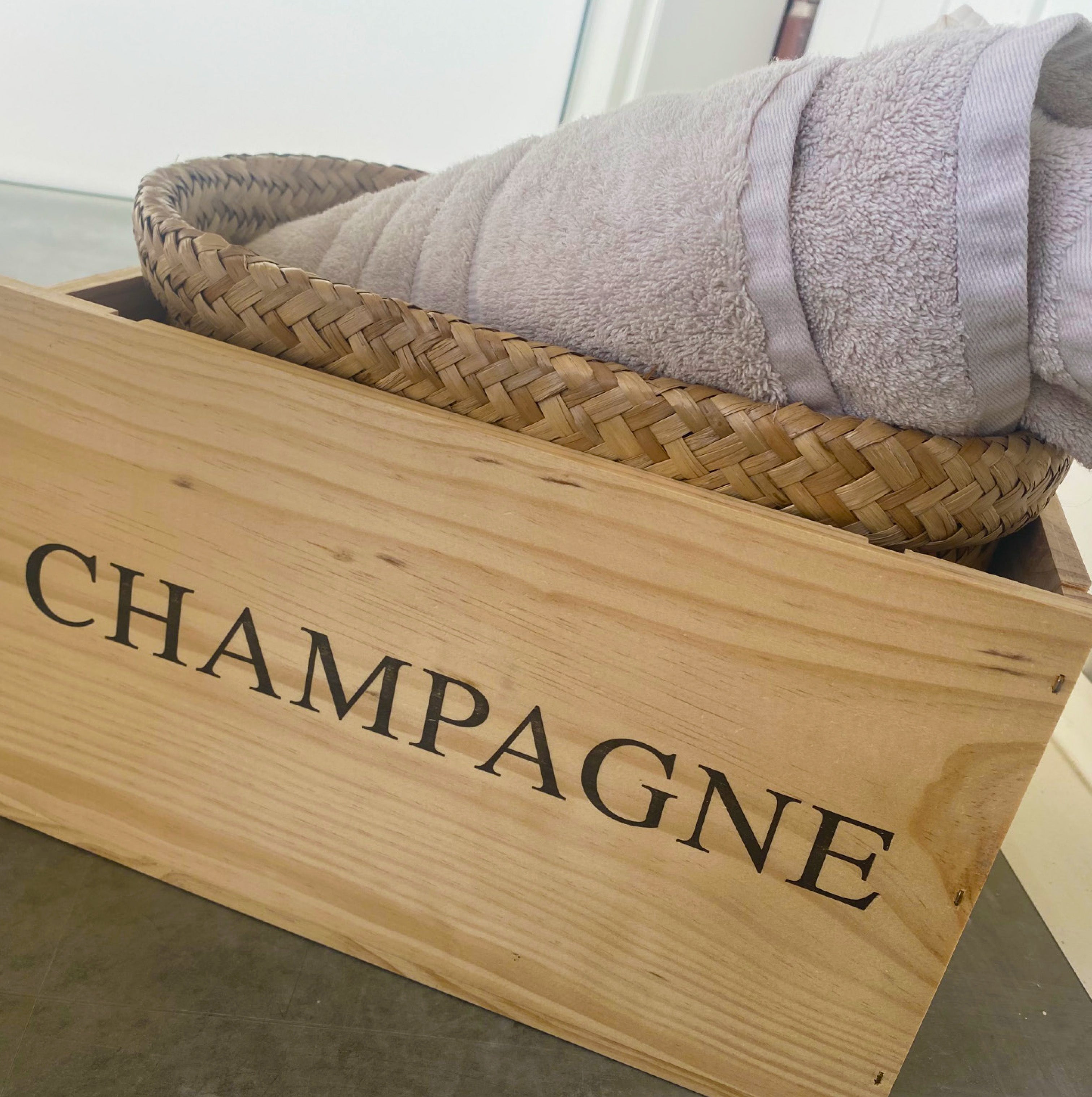 Champagnelåda i trä för 6 flaskor, inspirationsbild inredning