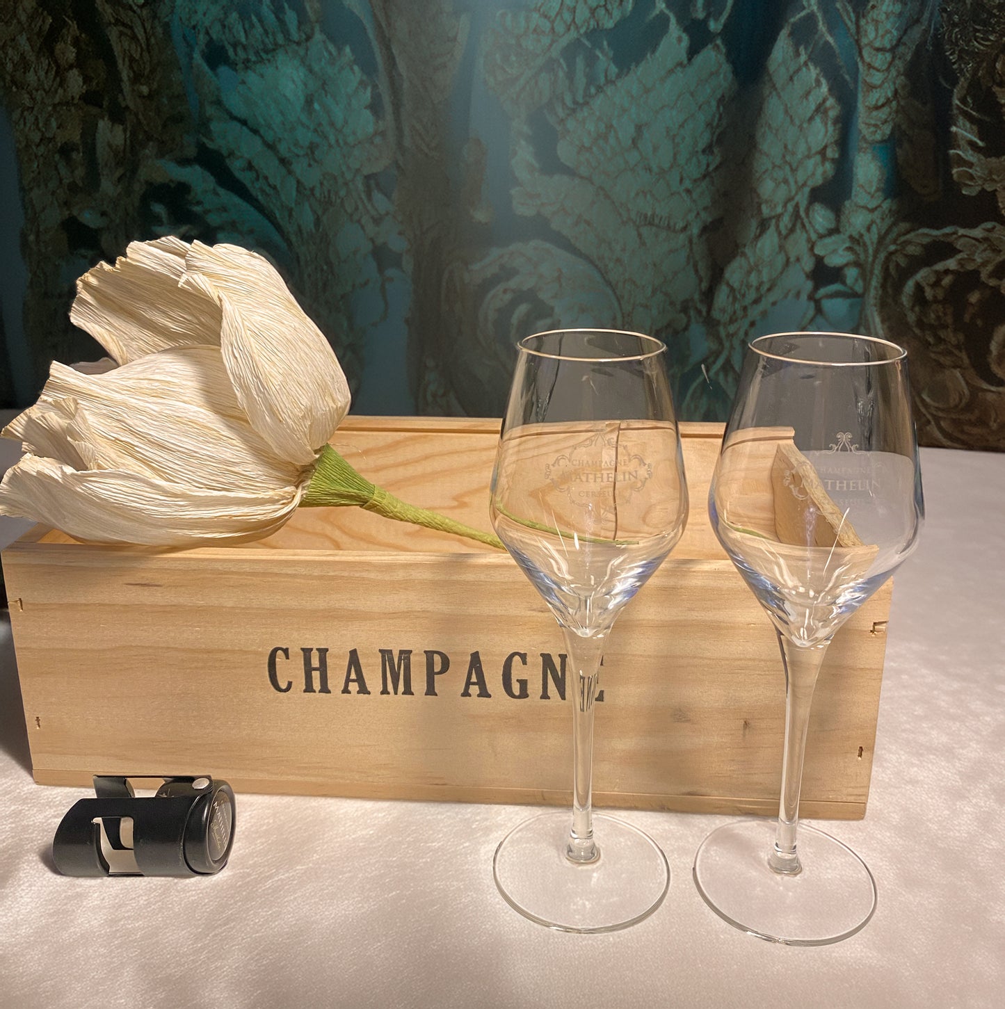 Presentbox Lyxig Weekend – romantik, bubbel och tid tillsammans